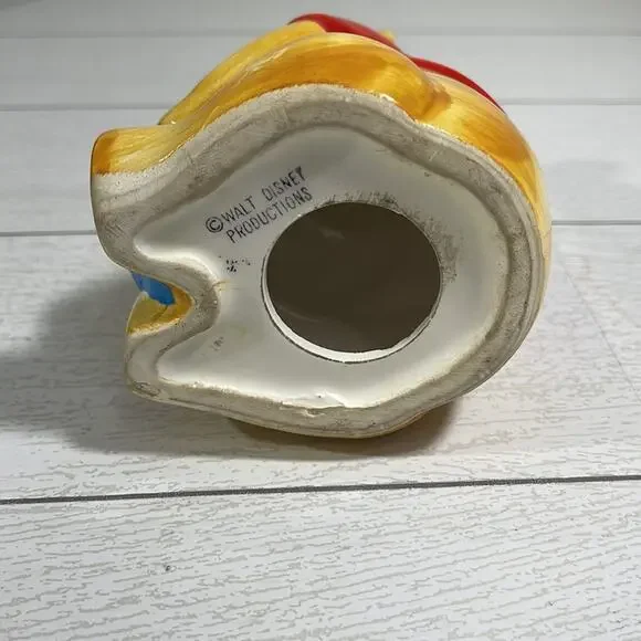 WALT DISNEY PRODUCTIONS Vintage 1980’s Winnie-The-Pooh Bank - Picture 5 of 8